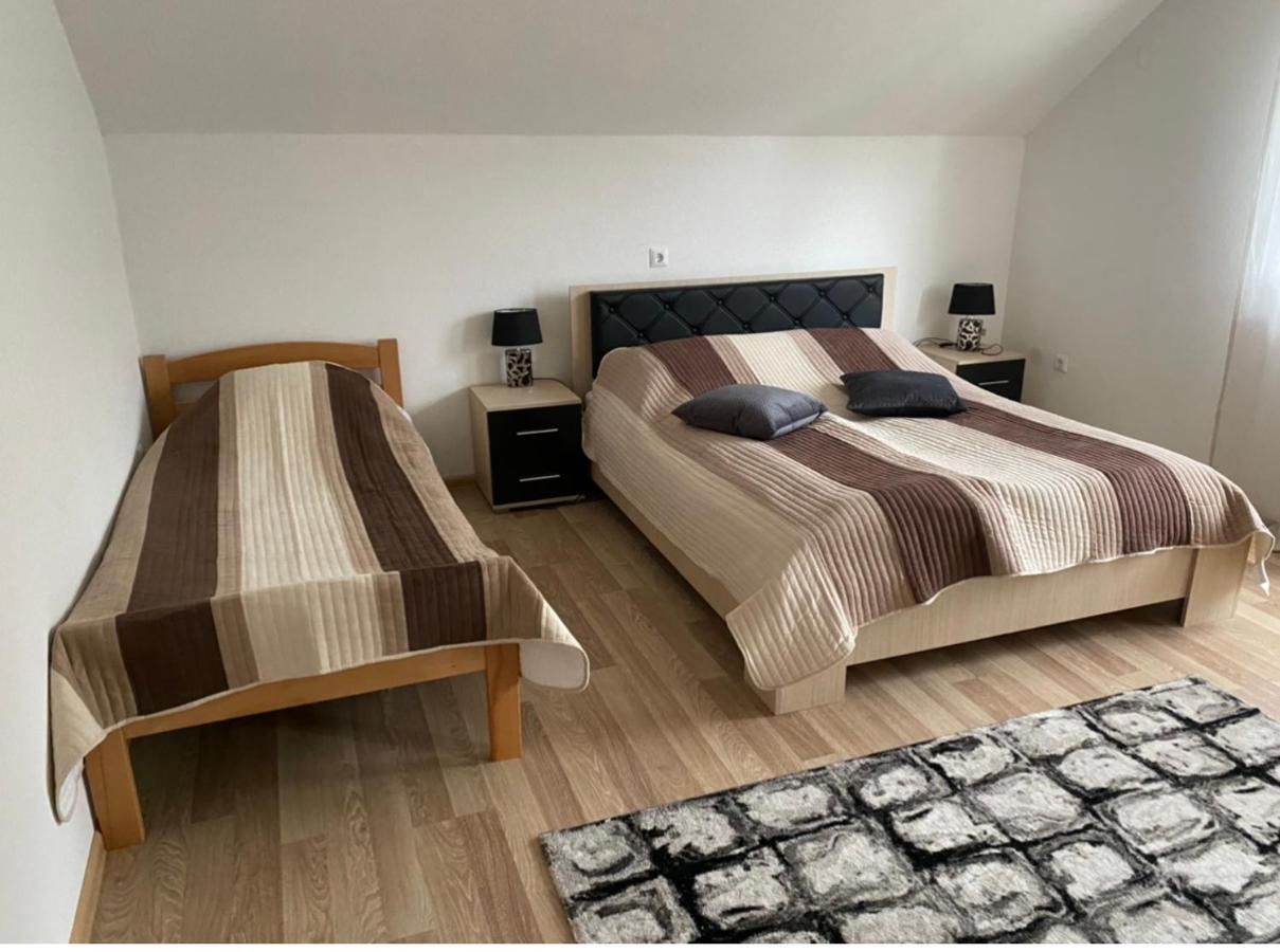Amar Apartmani, Jajce Exteriör bild