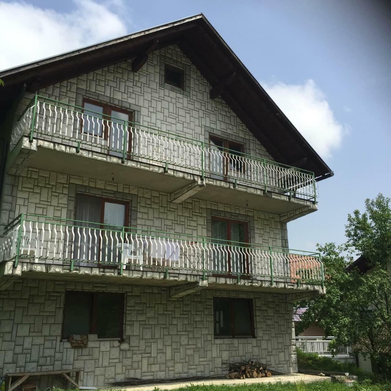 Amar Apartmani, Jajce Exteriör bild